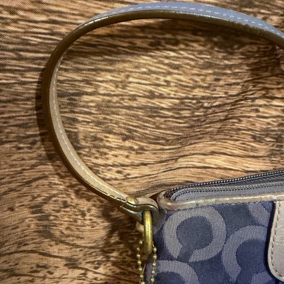 Coach Blue Patterned Clutch - Picture 4 of 16